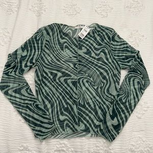 Full tilt swirl print mesh long sleeve size Large